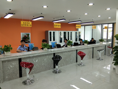 集安市全域旅游服务中心正式揭牌运营，为游客提供一站式专业咨询服务